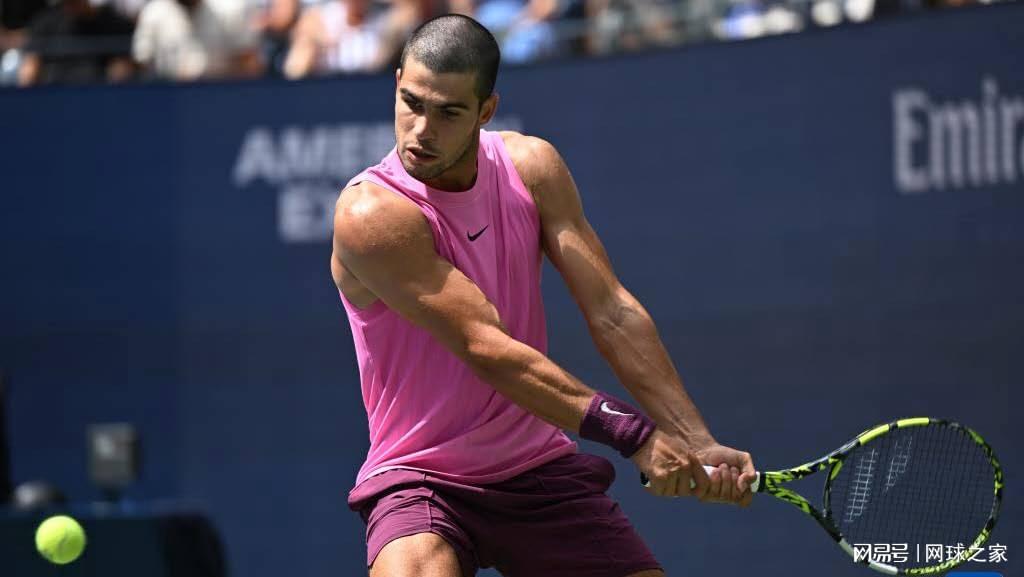 网球的惯性, 他是自己见